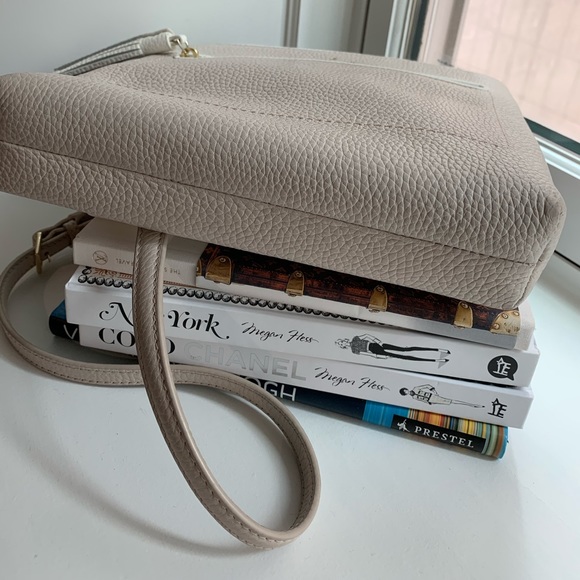 ✨FLASH SALE✨Kate Spade Crossbody Bag - Picture 9 of 12